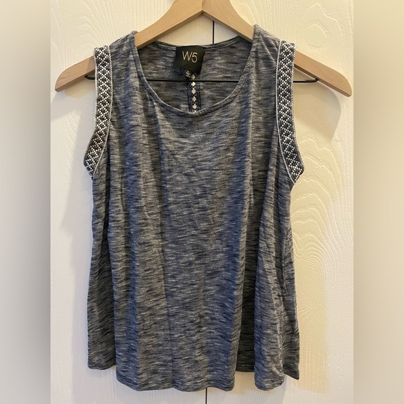 W5 Anthropologie Women's Embroidery Detail Sleeveless Top - Picture 3 of 7